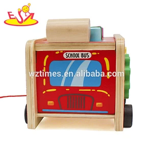 Wholesale top quality wooden colorful pounding toy pull cart toy for baby W05C088