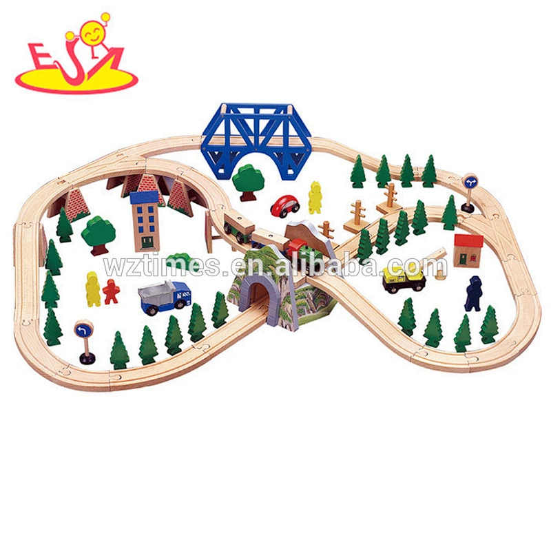 2018 Wholesale educational wooden railway for toddlers W04C068