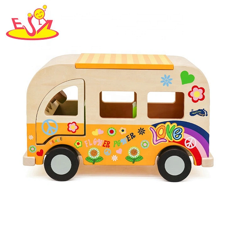 2019 New arrival children mini wooden toy school bus for preschool W04A418