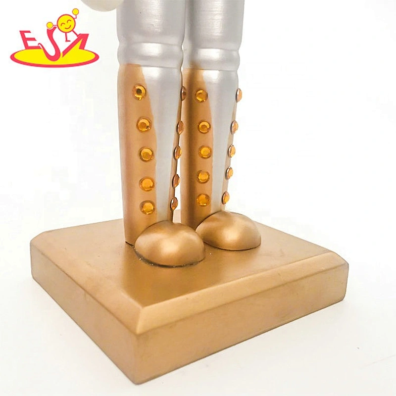2019 New customize handcraft wooden nutcracker figurine for decor W02A345