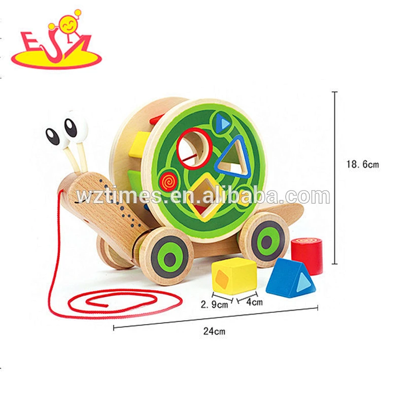 Schnecken-Spielzeugauto W05B155 des Großhandelsqualitätskostens billig hölzerne hölzerne