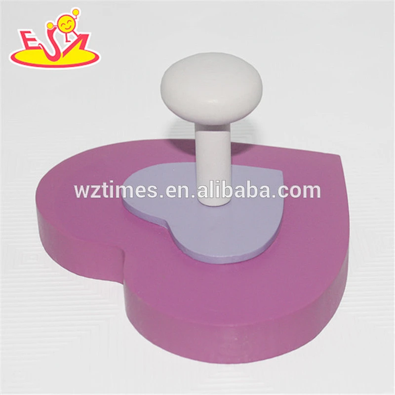 wholesale beautiful design heart shaped baby lovely wooden clothes hook W09B031