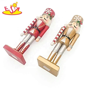 2019 New customize handcraft wooden nutcracker figurine for decor W02A345