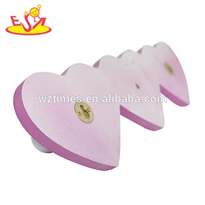 wholesale most attractive design wooden row of hooks for children W09B032