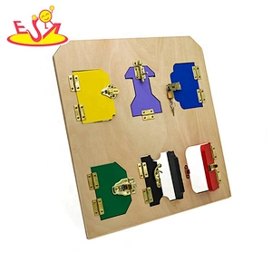 2019 New hottest educational wooden latches wooden activity board for kids W12D166