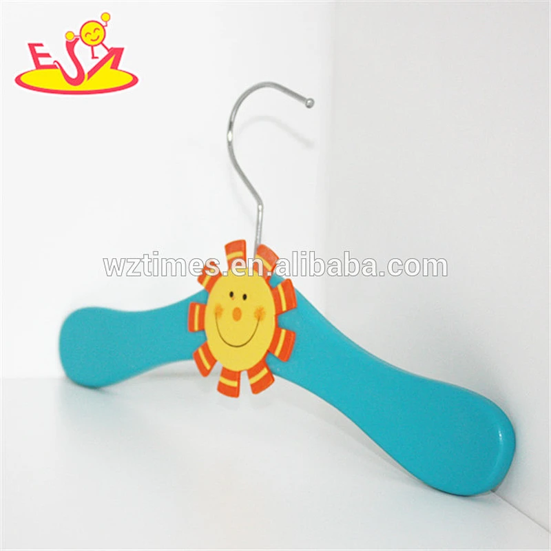 wholesale customized high quality wooden baby clothes hangers for sale W09B035