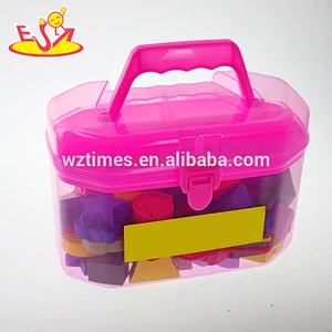 Hölzerner fädelnder großer Schmuck des Großhandelsverkaufs Spielzeug lustiges Einfädeln multi Formkornspielzeug W11E040