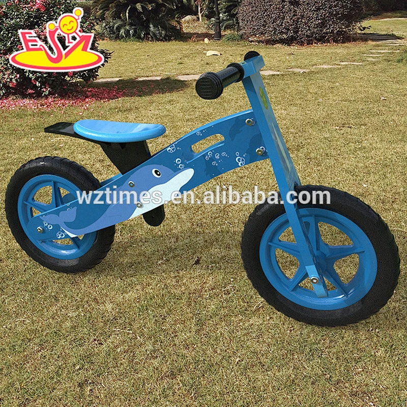 2018 Wholesale best walker growing exercise car wooden balance car W16C171