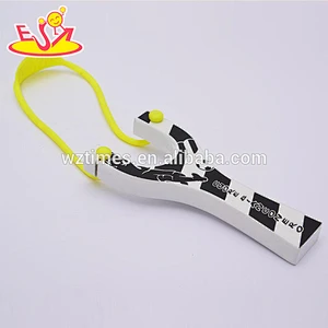 wholesale baby wooden toy rubber slingshot fashion wooden toy rubber slingshot ror outdoor W01A061