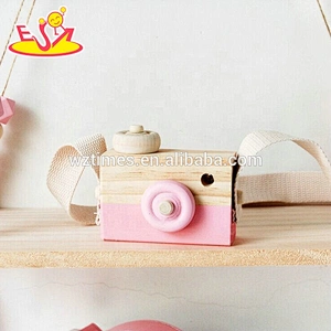 Most popular girl pink wooden toy camera for toddler W01A301