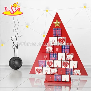 Wholesale lovely house shape countdown wooden christmas calendar for children W09F010