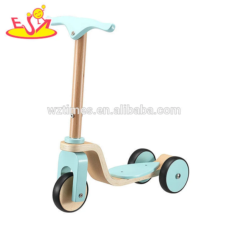 2018 Wholesale high quality wooden baby toys wooden scooter kids child with simple design W16B005