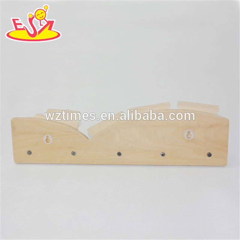 wholesale high quality bee shaped wooden children hook for sale W09B038