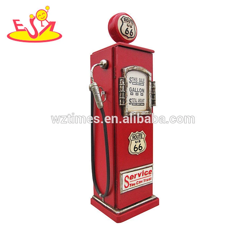 Wholesale hottest sale antique gas pump shaped red wooden display cabinet for decoration W08C217