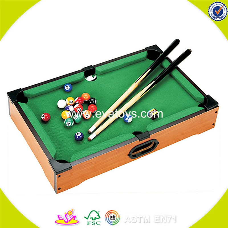 2018 Wholesale hottest kids mini wooden puck table W11A028