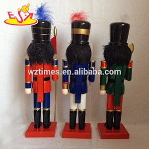 wholesale new europe style wooden nutcracker figurines for children W02A080