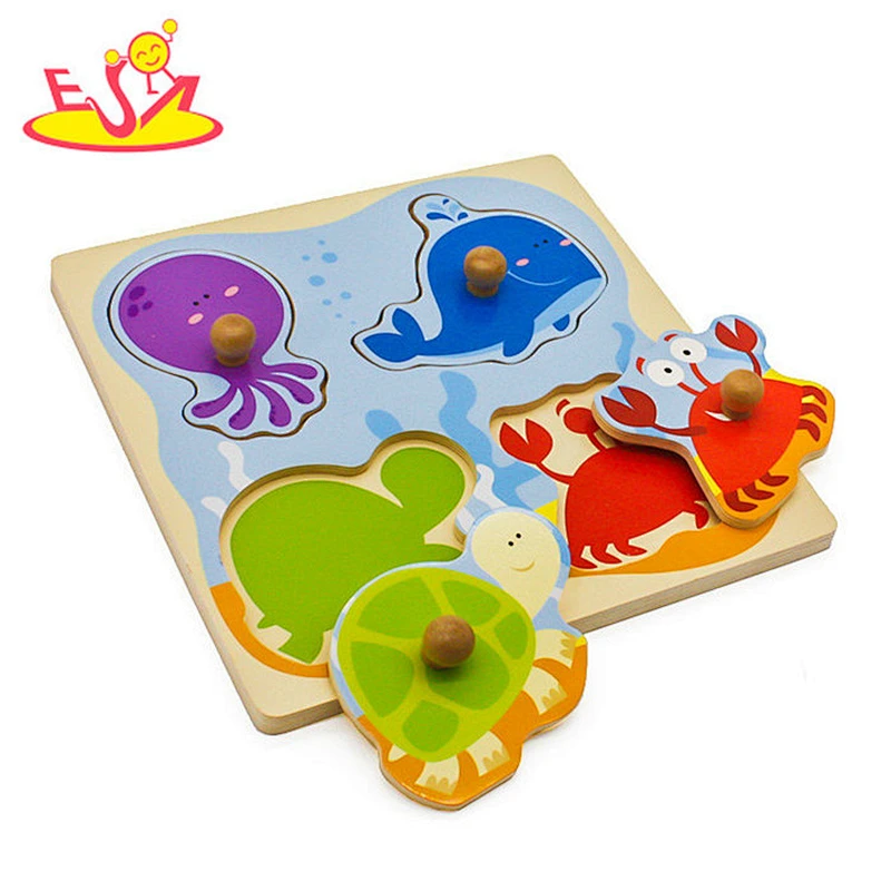 Holzknaufpuzzlespiel des neuen Entwurfspädagogischen Bauernhofes für Baby W14M149