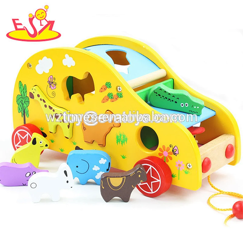 Wholesale hottest sale children wooden animal shaped pull along toy for fashion W05B163