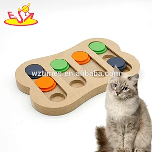 Wholesale top fashion interactive wooden puzzle feeder toy for colorful W06F067
