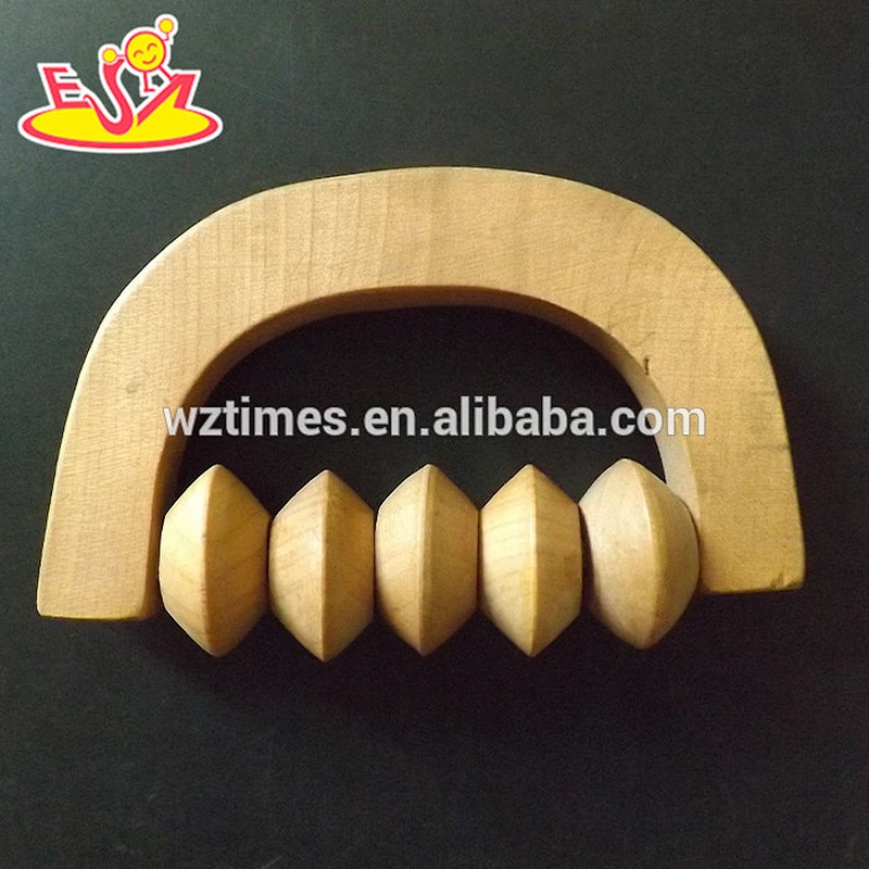 Wholesale customize best wooden massage roller stick for family W02A103