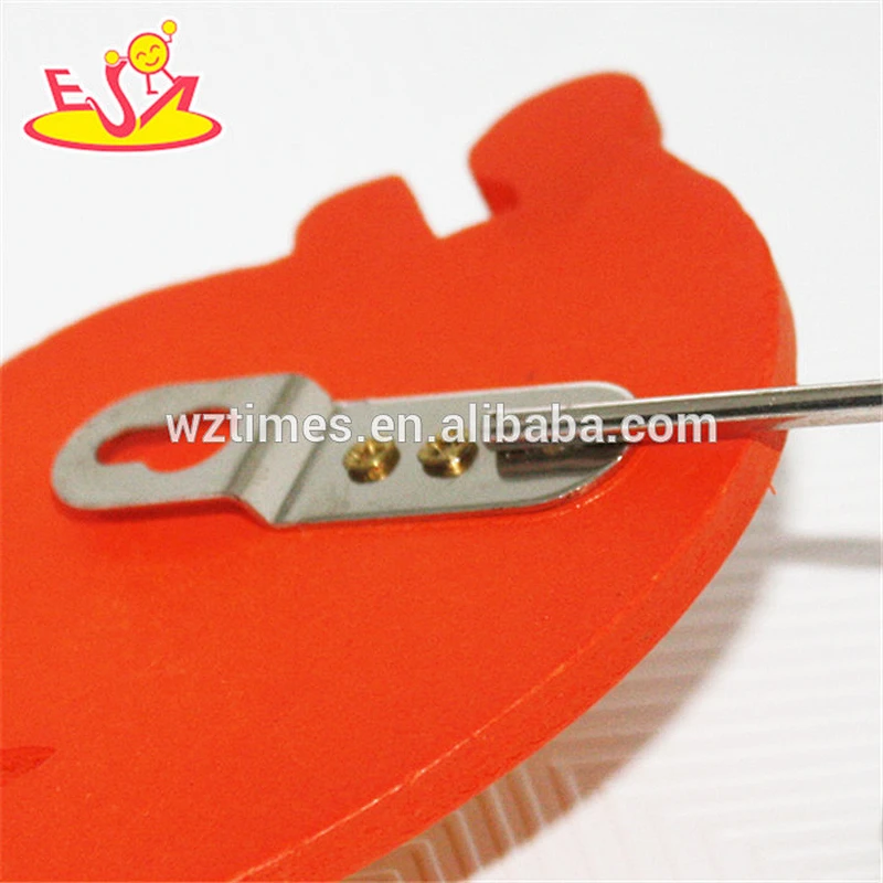 wholesale most popular cute snail shaped wooden hook up for kids W09B036
