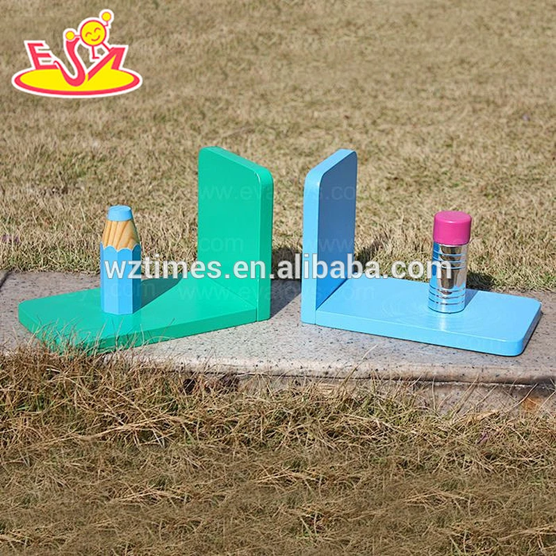 Wholesale brand new small useful wooden book end for kids placing books W08D039