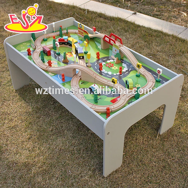 2018 Großhandel Kinder Aktivität Spielzeug aus Holz Zug Tabelle gesetzt W04C070