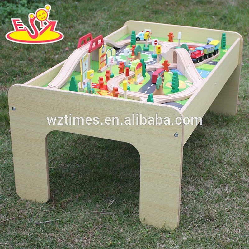 2018 wholesale children wooden train toy with table W04C030