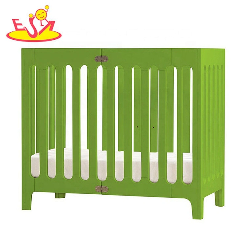 wholesale small baby wooden bedside crib with wheels W08E028