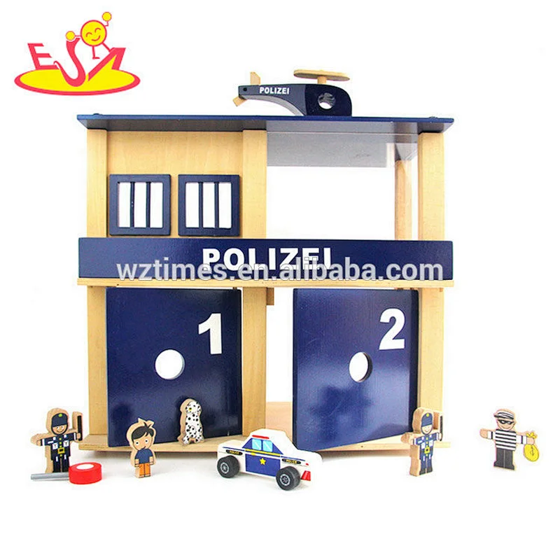 2018 Neues Design Kriminalpolizei aus Holz Spielset für Kinder Enthält Puppen und Möbel W06A286