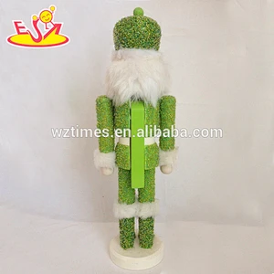 wholesale fashioned wooden nutcracker gifts for children as christmas gift W02A070