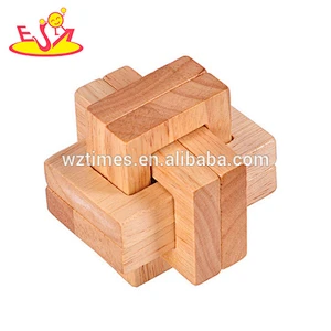 Wholesale best sale product wooden 3d unlocked toy for kids hand skill training W11C040