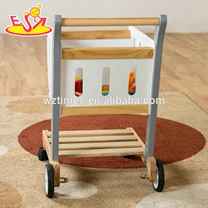 Stehendes Wandererspielzeug W16E108 des neuen Entwurfspädagogischen hölzernen Babys