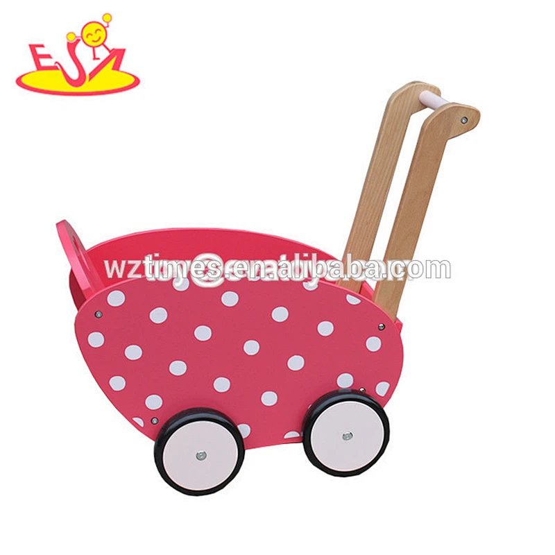 Interessanter nützlicher innerer hölzerner Innenbabywagen mit Formsortierer WJ278237