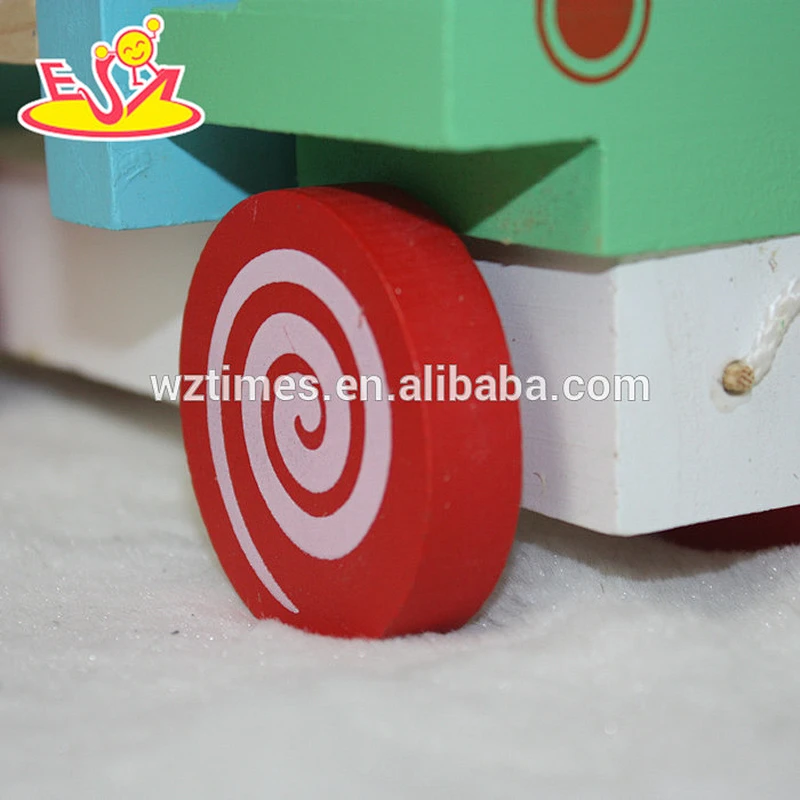 2018 best design educational children wooden toy screws for sale W03C026