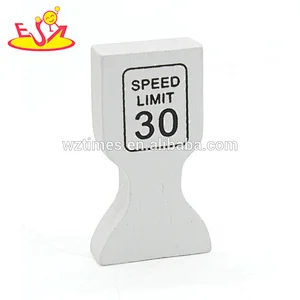 2018 new style wooden Traffic signs accessory for kids W04C132