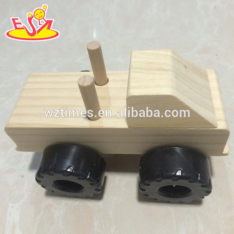 2018 wholesale baby wooden tank toy diy painted kids wooden tank toy W03A081