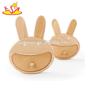Wholesale hottest sale children panda shaped wooden tooth keepsake box W18A040