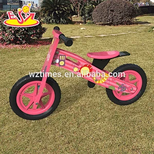 2018 Wholesale new fashion pink wooden balance car W16C179