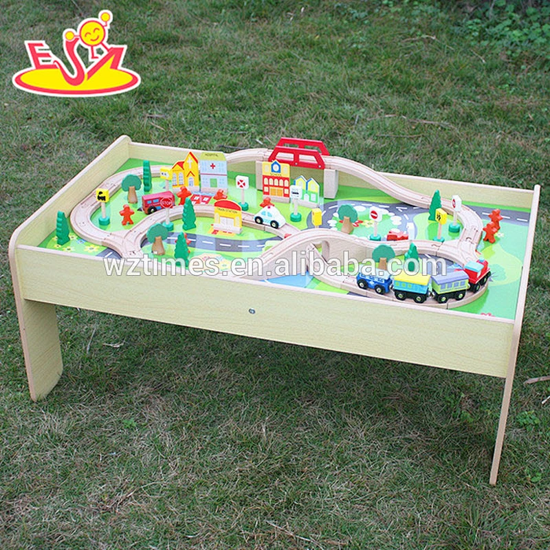 2018 wholesale children wooden train toy with table W04C030