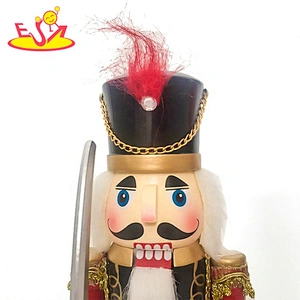 2019 High quality decor wooden red nutcracker soldier with bass W02A339