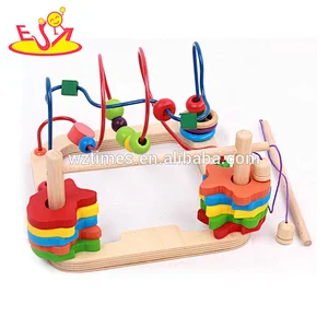 Reizendes einzigartiges hölzerner Korne schnüren Spielspielzeug für Baby W11B166