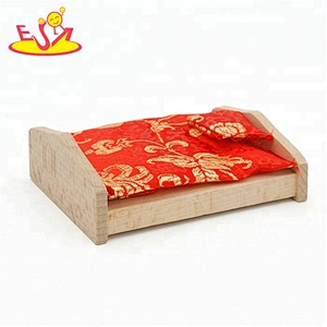 Nuevos muebles de muñecas de madera en miniatura para niños de diseño para casa de muñecas W06B071