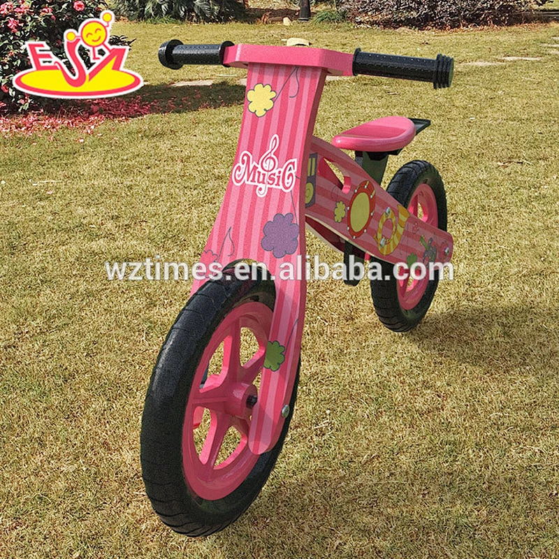 2018 Wholesale new fashion pink wooden balance car W16C179
