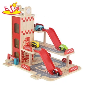 2019 New hottest kids wooden toy parking garage with elevator W04B080