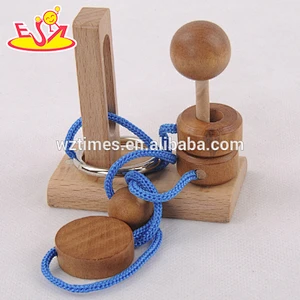 Wholesale educational brain teaser wooden children rope puzzle toy W11C025