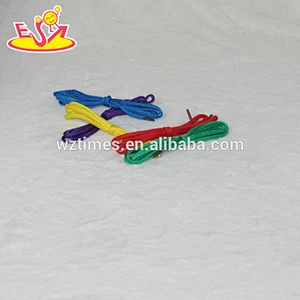2018 venta al por mayor de madera tarjeta de cordones de juguete nueva tarjeta de madera de cordones para niños de madera tarjeta de cordones juguete W11E054