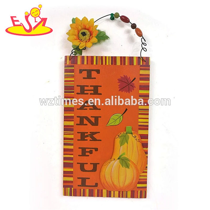 Wholesale useful wooden ornaments multi type wall hanging decoration for home use W09D034