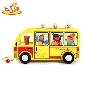 2019 New arrival educational small wooden animal bus toy for children W05C116
