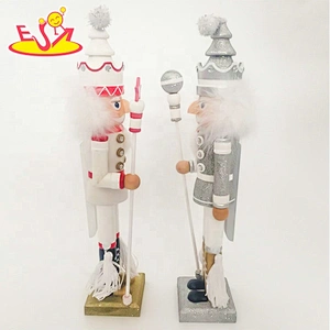 2019 Handcraft kids wooden nutcracker statue for wholesale W02A334